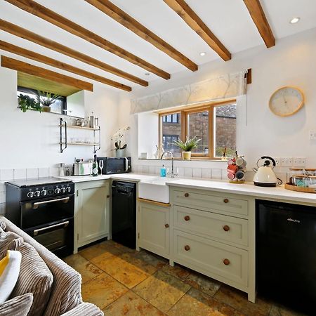 Host & Stay - Little Barn - Upper Hulme Leek Esterno foto